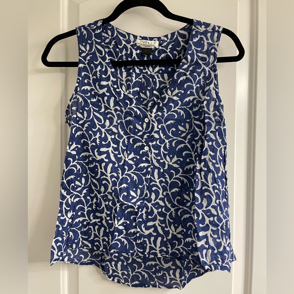 Velvet by Graham and Spencer - Blue and White Sleeveless Top